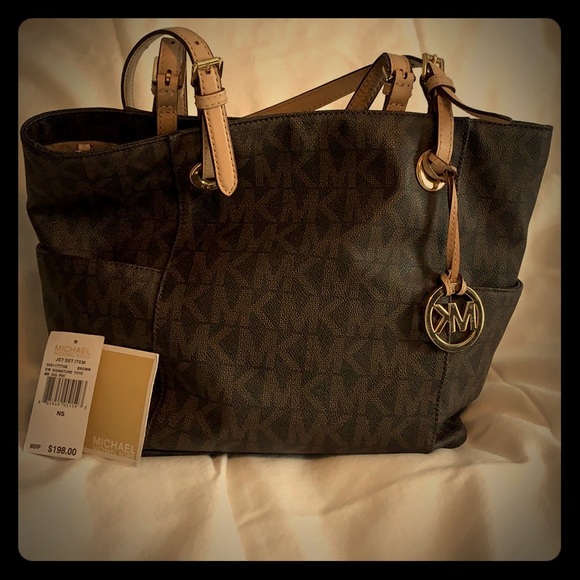 Handbags - Michael Kors Jet Set Signature Tote